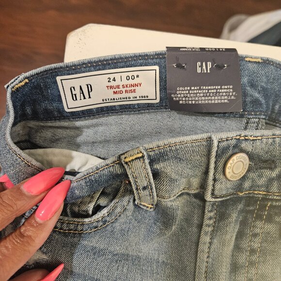 GAP WOMEN'S JEANS SIZE 24/00R UNIVERSAL JEGGING HIGH RISE NWT - Picture 3 of 3